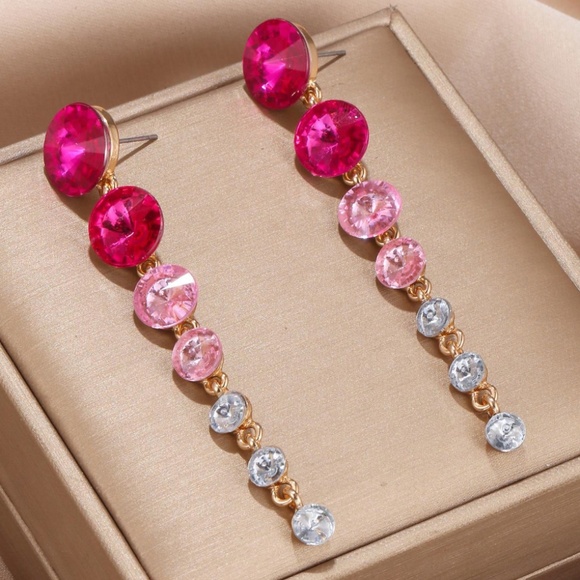 Elegant Rhinestone Drop Long Earrings - Picture 1 of 4